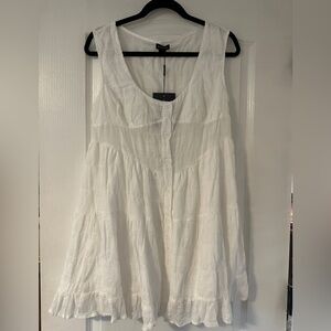 PrettyLittleThing White Sleeveless Button-Down Dress